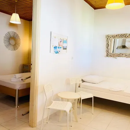 Seaside شقة فندقية Petalídhion