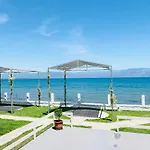 Seaside Aparthotel 3*