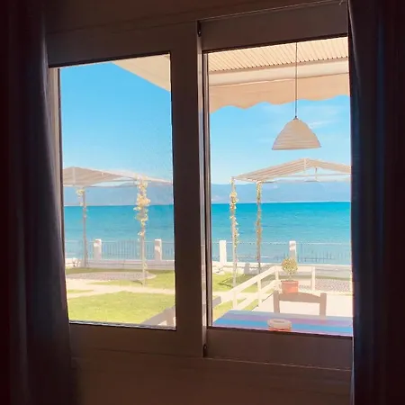 Seaside * Petalidi