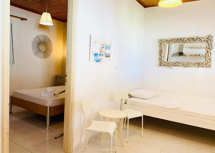 Seaside Aparthotel Petalídhion