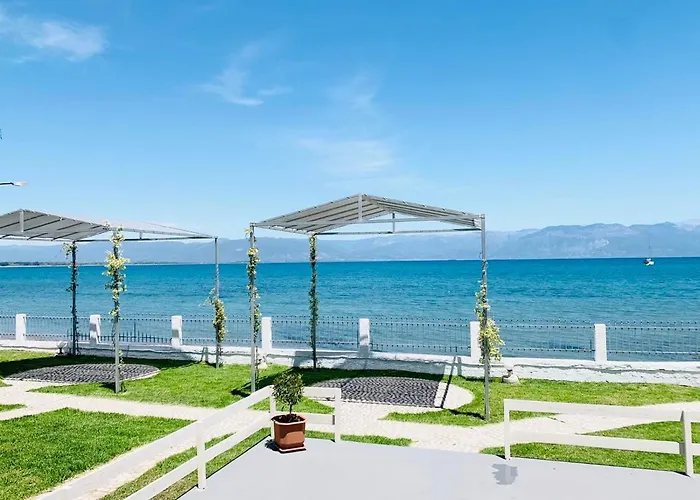 Seaside Ξενοδοχείο με διαμερίσματα 3*